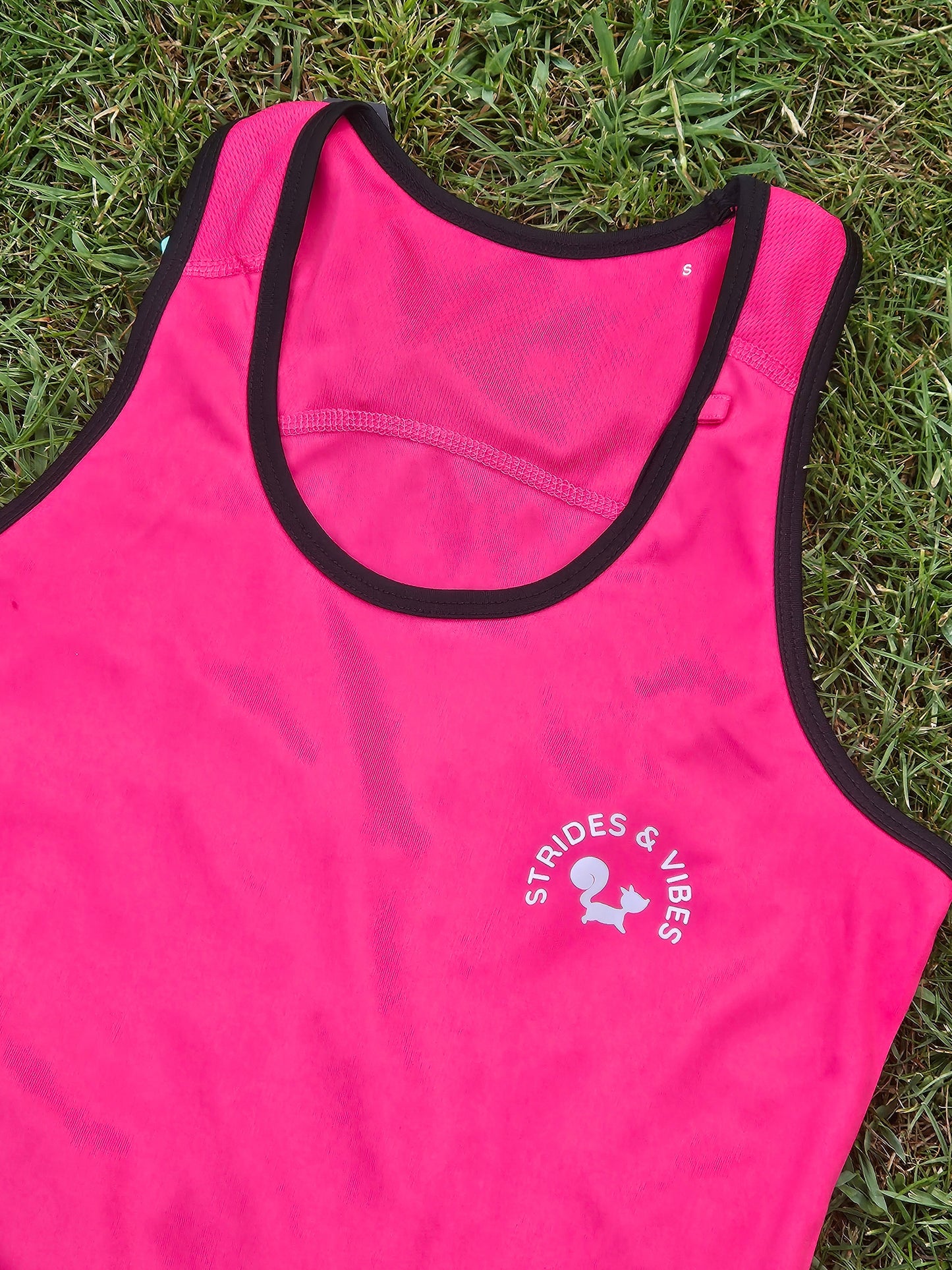 Ladies Running Vest Core Collection - Hot Pink/Black Trim